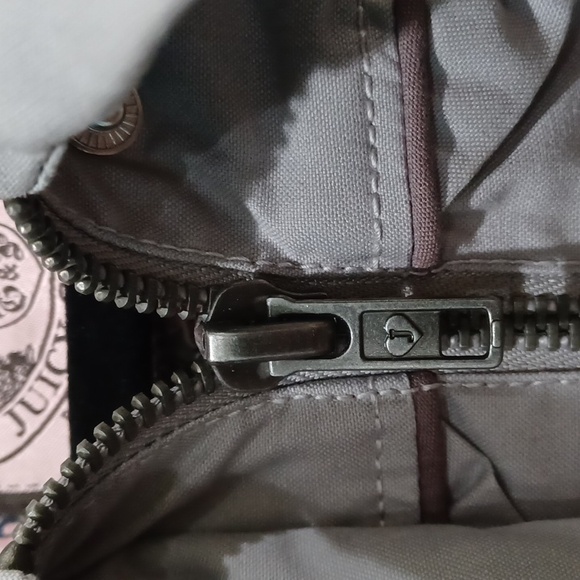 Juicy Couture Wmn's "P" purple-ish grey zip & snap closure wide collar jacket - Picture 5 of 16